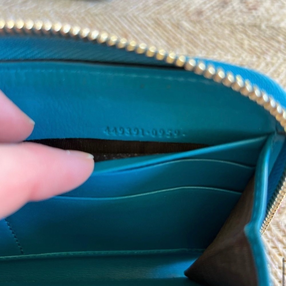 100% Authentic Guccissima Gucci Wallet- an AMAZING edition to any closet - Picture 3 of 14